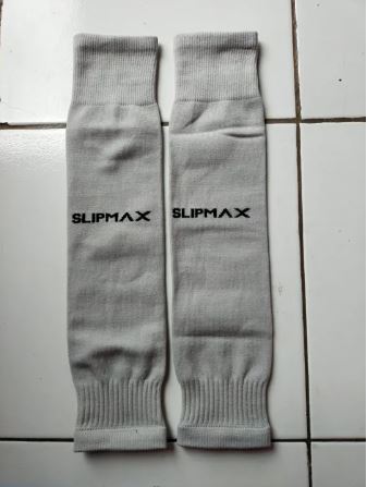 Kaos kaki sepakbola warna putih